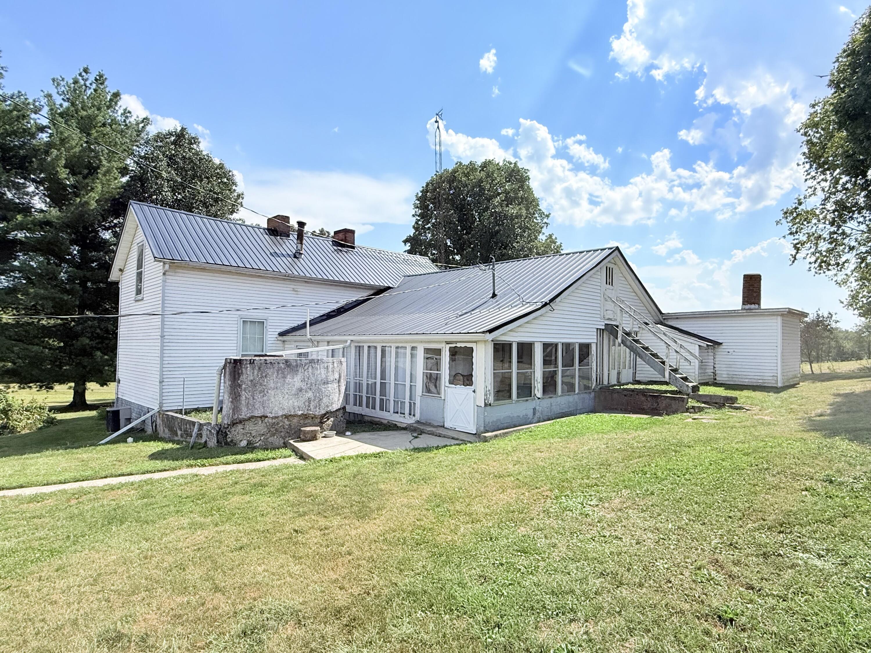 1363 Levy Road Paris, KY 40361 - Photo 11 of 35 IMG_8122