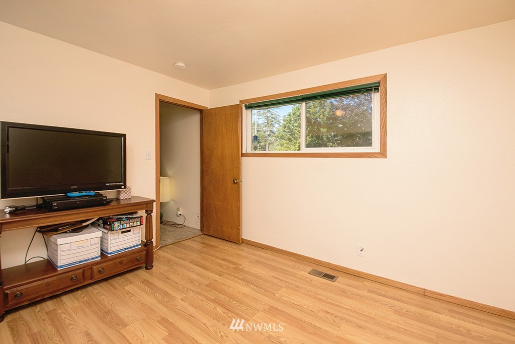 2890 Hunt Road Oak Harbor, WA 98277 - Photo 13 of 23 Gallery Image 13