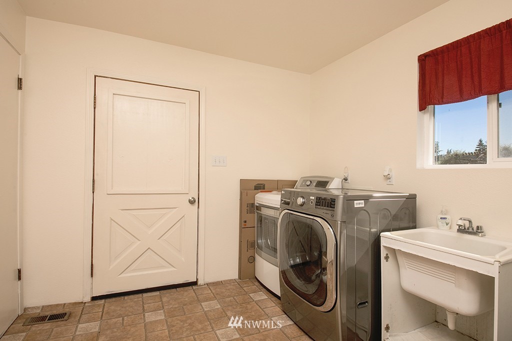 2890 Hunt Road Oak Harbor, WA 98277 - Photo 15 of 23 Gallery Image 15