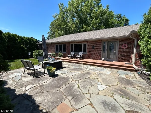 $2,600 | 411 Sussex Street, Phillipsburg, NJ 08865