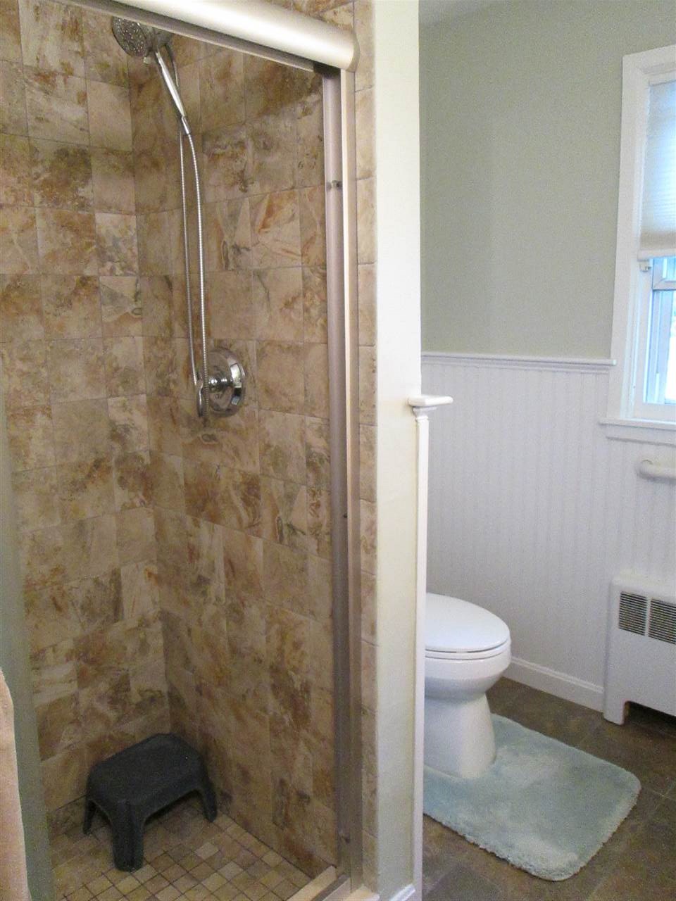 10 Bruce Road Manchester, NH 03104 - Photo 14 of 32