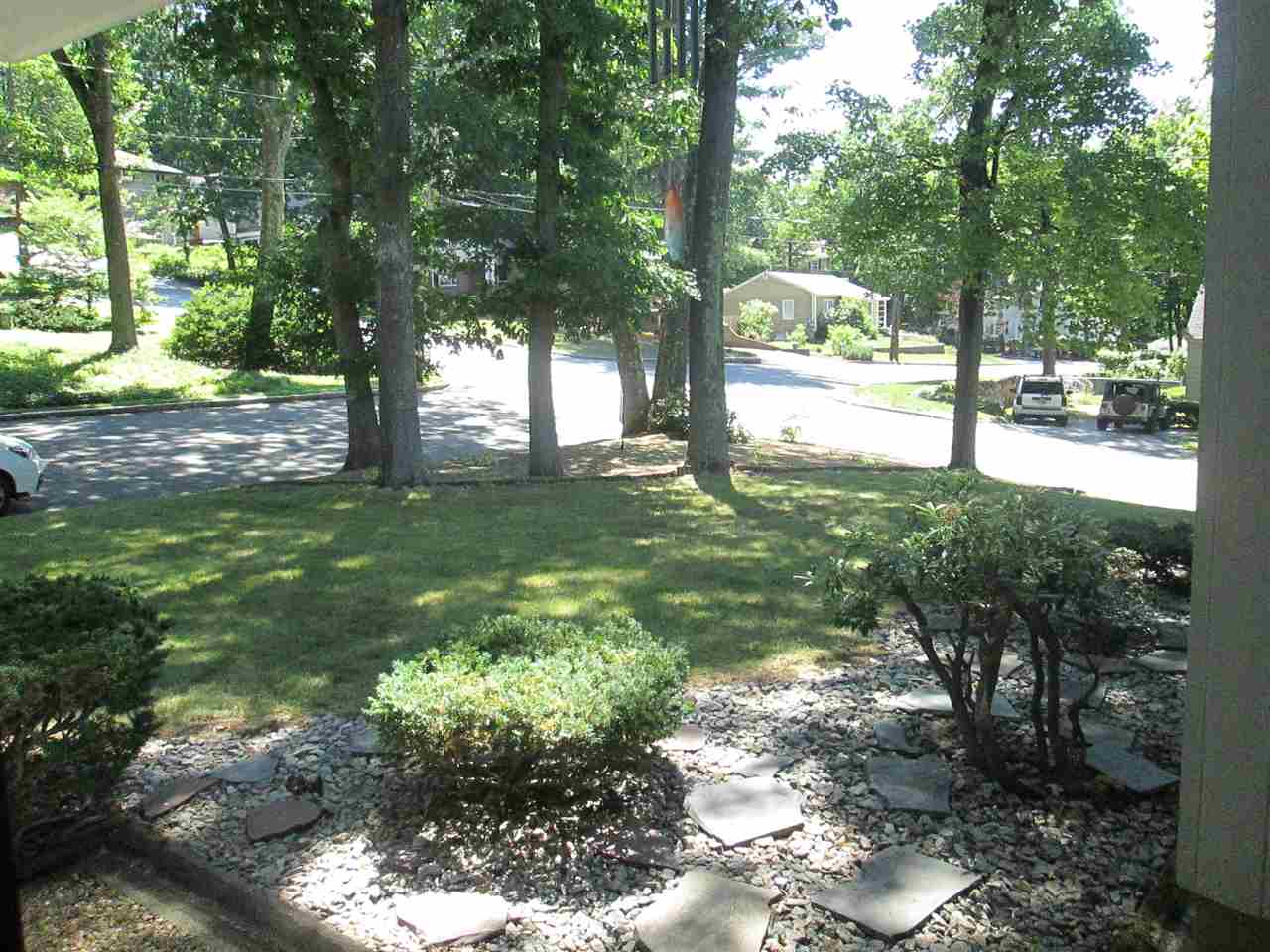 10 Bruce Road Manchester, NH 03104 - Photo 4 of 32