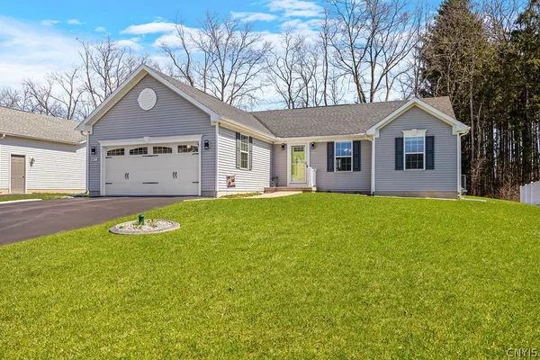 $425,000 | 8577 Cobalt Drive, Cicero, NY 13039