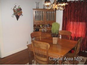 130 Circle Drive Springfield, IL 62703 - Photo 5 of 11