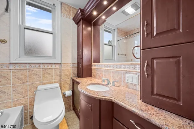 $3,500 | 35 Dawson Avenue, Clifton, NJ 07012