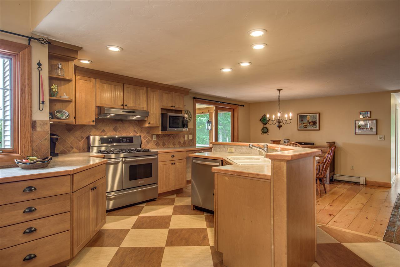 149 Beard Road New Boston, NH 03070 - Photo 9 of 40
