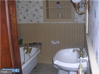 598 Borough Line Road Collegeville, PA 19426 - Photo 8 of 12 Gallery Image 8