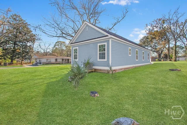 $249,000 | 2102 Paige Avenue, Savannah, GA 31405