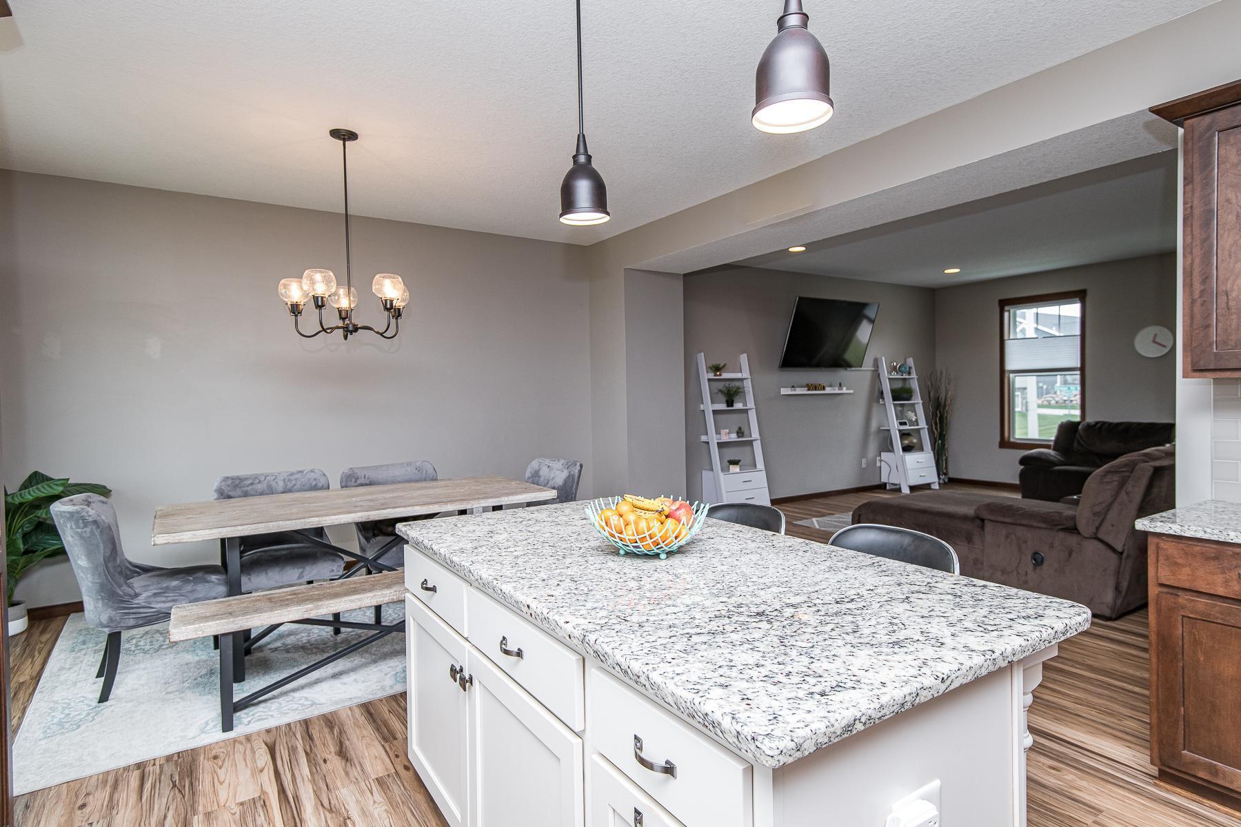 5659 October Road Northwest Rochester, MN 55901 - Photo 5 of 33