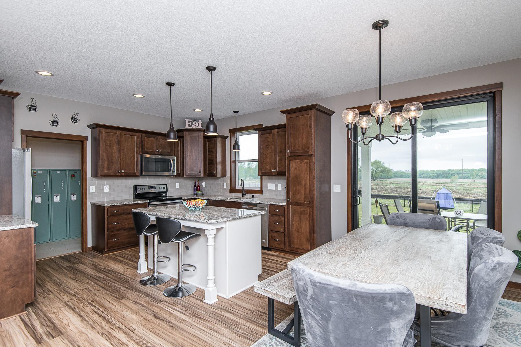 5659 October Road Northwest Rochester, MN 55901 - Photo 6 of 33
