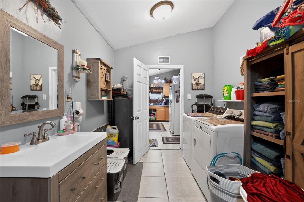 702 Northwest 3rd Street Mulberry, FL 33860 - Photo 20 of 51