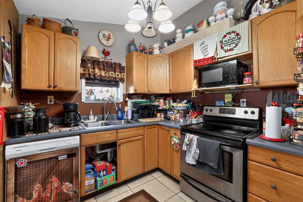 702 Northwest 3rd Street Mulberry, FL 33860 - Photo 9 of 51