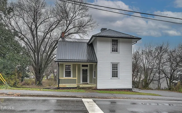 $265,000 | 308 East Main Street, Saltville, VA 24370