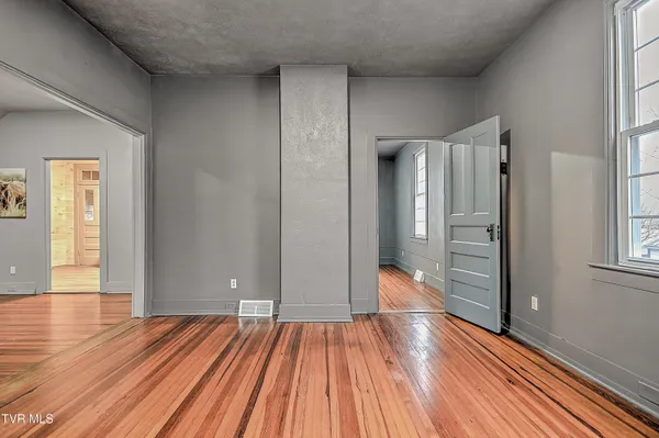 $259,900 | 308 East Main Street, Saltville, VA 24370