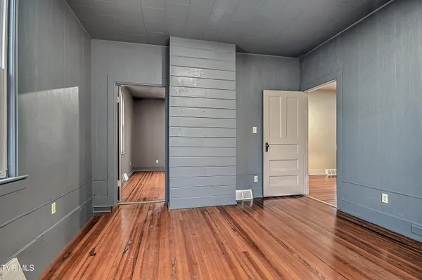 $259,900 | 308 East Main Street, Saltville, VA 24370