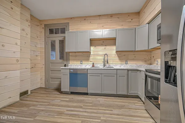 $259,900 | 308 East Main Street, Saltville, VA 24370