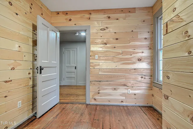 $265,000 | 308 East Main Street, Saltville, VA 24370