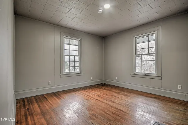 $265,000 | 308 East Main Street, Saltville, VA 24370