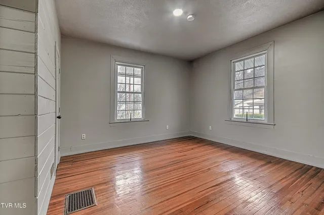 $265,000 | 308 East Main Street, Saltville, VA 24370