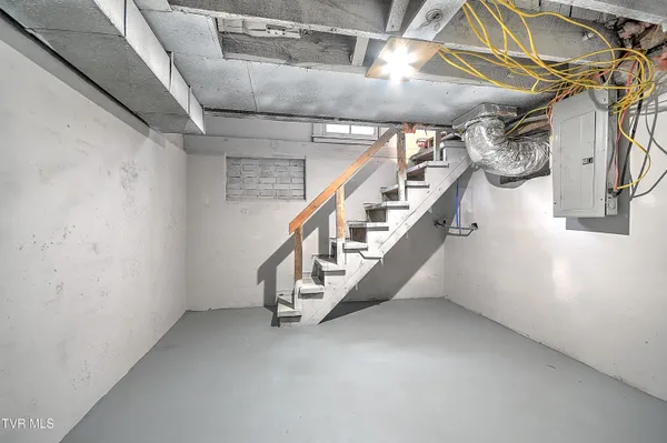 $259,900 | 308 East Main Street, Saltville, VA 24370