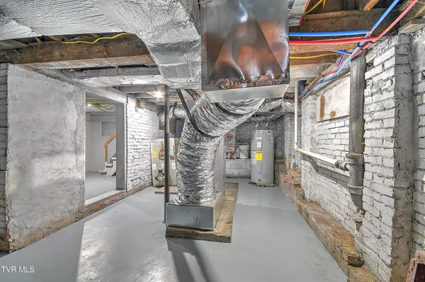 $259,900 | 308 East Main Street, Saltville, VA 24370