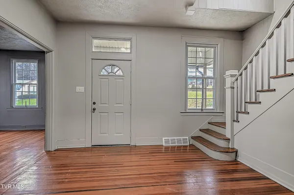 $259,900 | 308 East Main Street, Saltville, VA 24370