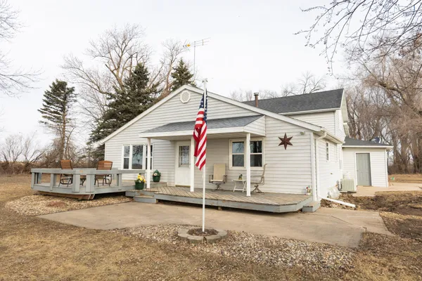 $369,000 | 28048 310th Street, Bigelow, MN 56117