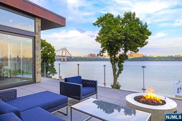 32 Shore Road Edgewater, NJ 07020 - Photo 11 of 44