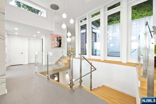 32 Shore Road Edgewater, NJ 07020 - Photo 24 of 44