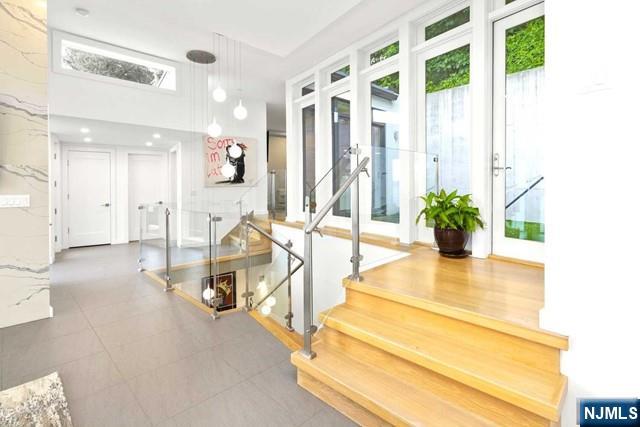 32 Shore Road Edgewater, NJ 07020 - Photo 29 of 44