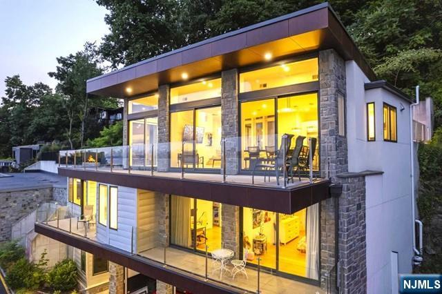 32 Shore Road Edgewater, NJ 07020 - Photo 31 of 44