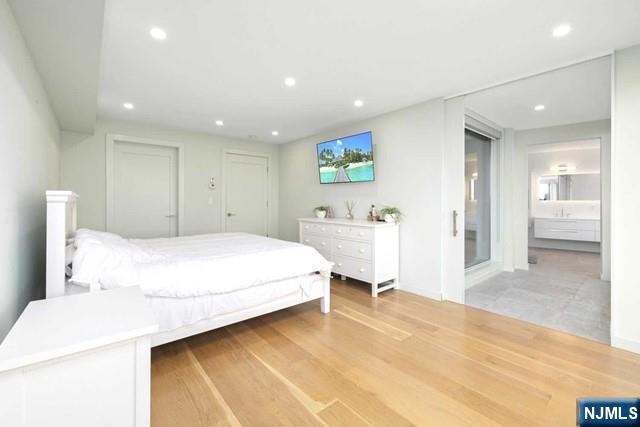 32 Shore Road Edgewater, NJ 07020 - Photo 33 of 44