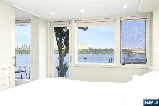 32 Shore Road Edgewater, NJ 07020 - Photo 34 of 44