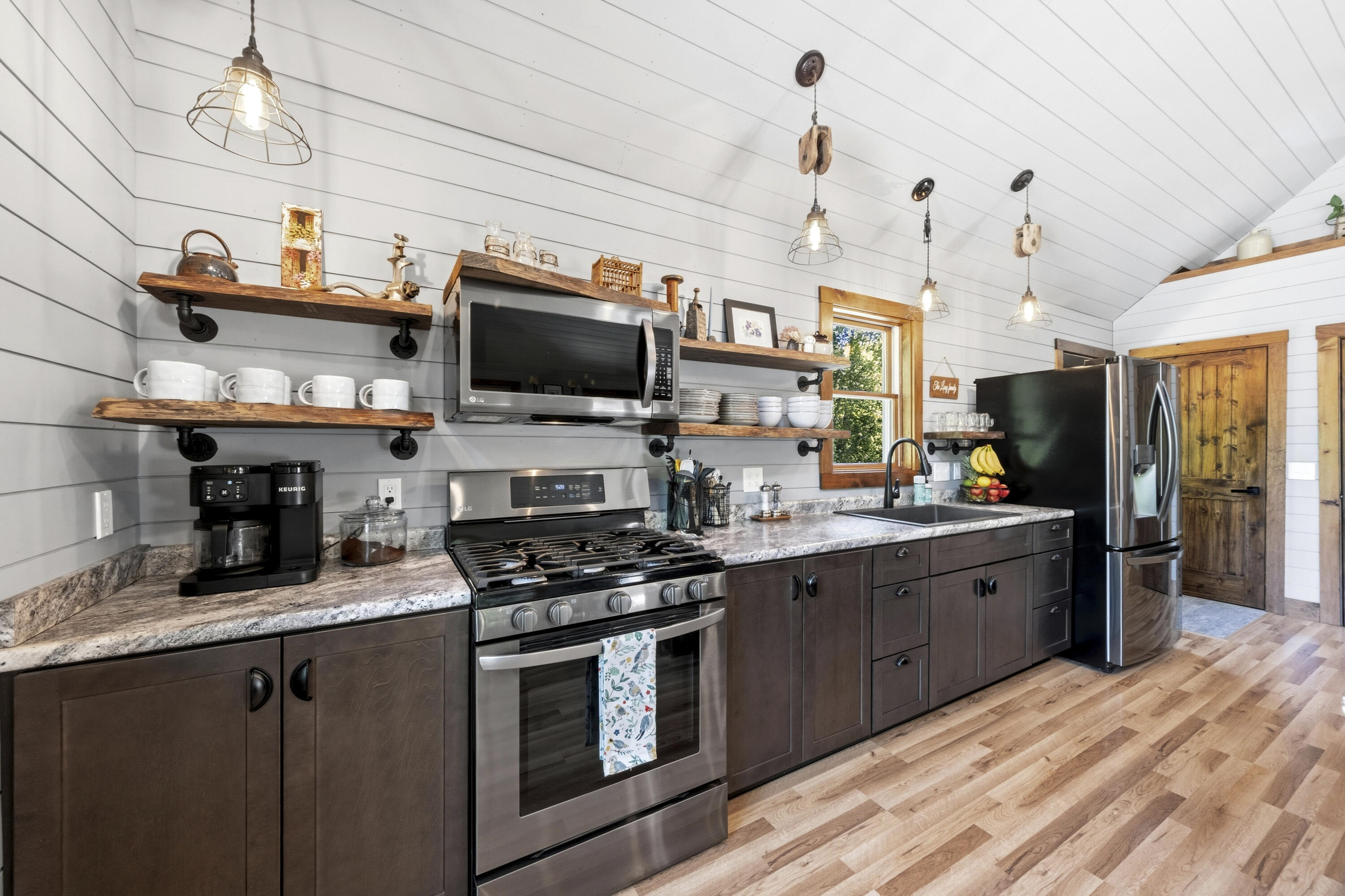 371 Union Road Waldoboro, ME 04572 - Photo 20 of 46 30- 317 Union Street - Waldoboro - JAC
