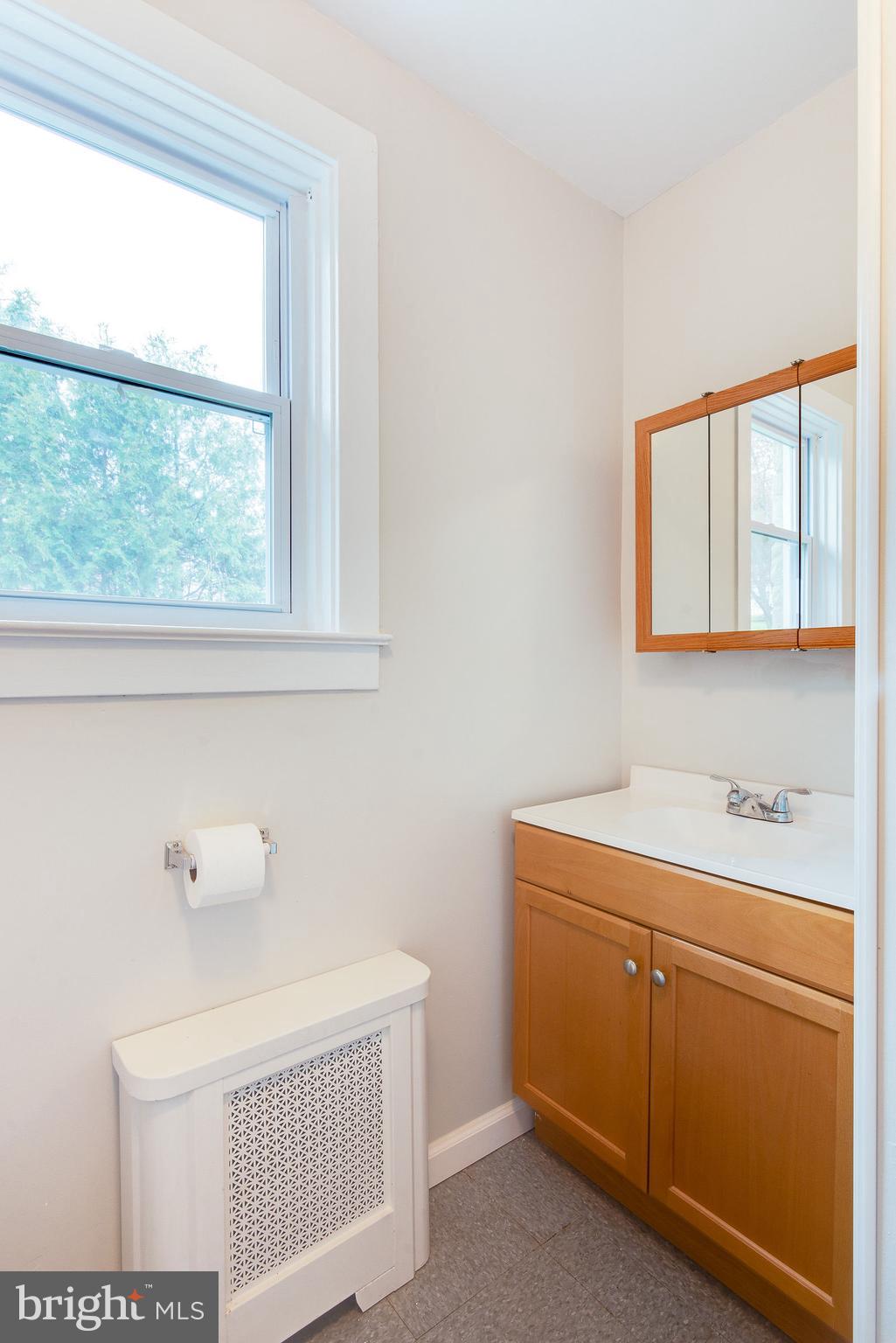 1002 Crestview Avenue Reading, PA 19607 - Photo 18 of 32 Gallery Image 18