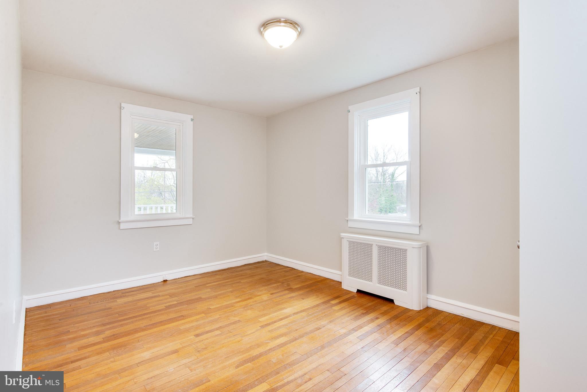 1002 Crestview Avenue Reading, PA 19607 - Photo 24 of 32 Bedroom 2
