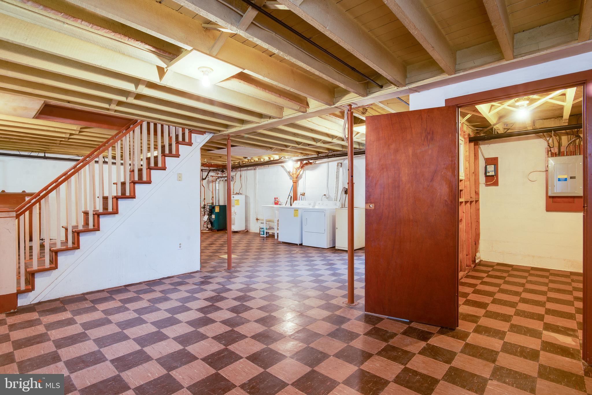 1002 Crestview Avenue Reading, PA 19607 - Photo 29 of 32 Gallery Image 29