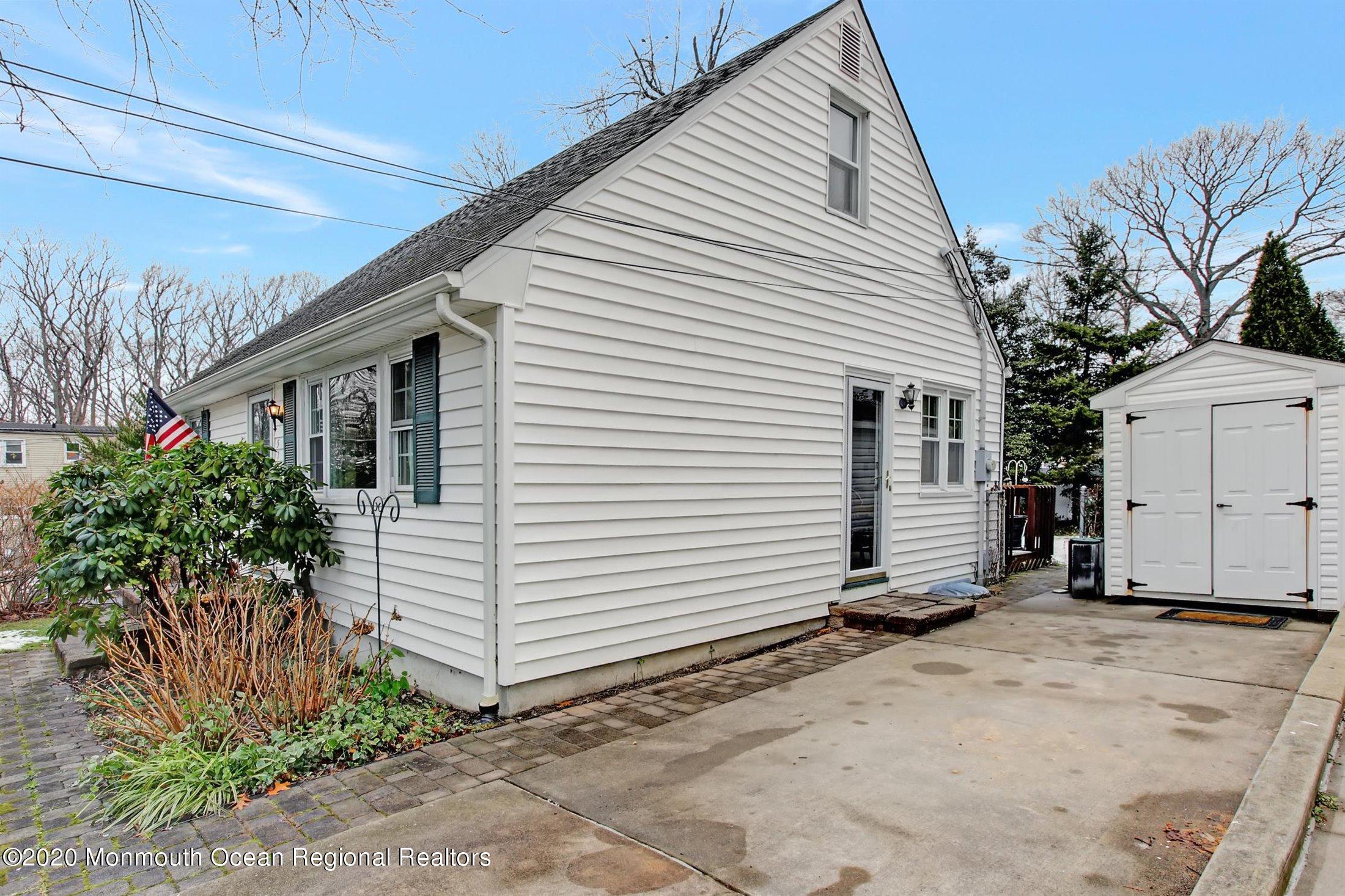 515 Couse Road Neptune Township, NJ 07753 - Photo 4 of 26 a view of a white house