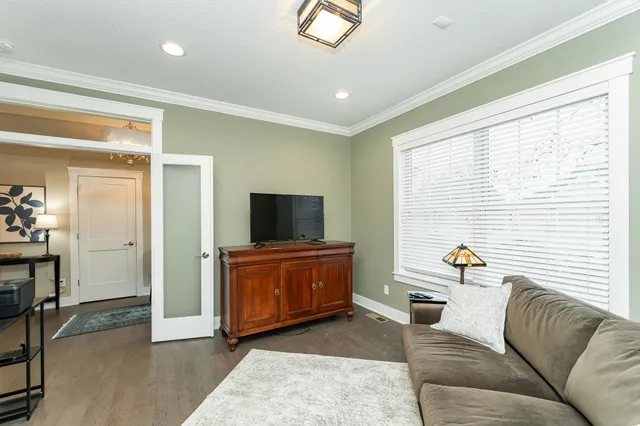 $625,000 | 4016 Berkshire Road Southwest, Rochester, MN 55902