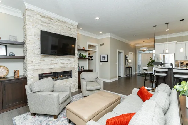 $625,000 | 4016 Berkshire Road Southwest, Rochester, MN 55902