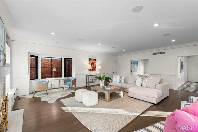 $2,299,000 | 436 Tregaron Place, Frontenac, MO 63131