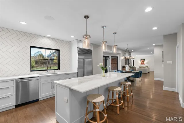 $2,299,000 | 436 Tregaron Place, Frontenac, MO 63131