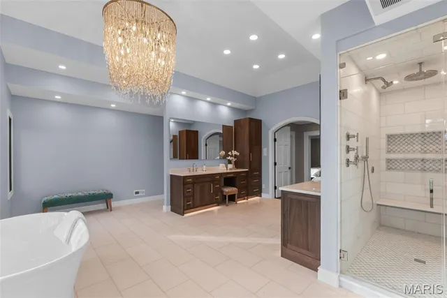 $2,299,000 | 436 Tregaron Place, Frontenac, MO 63131