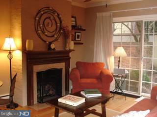 1702 Addison Street Philadelphia, PA 19146 - Photo 4 of 6 Gallery Image 4
