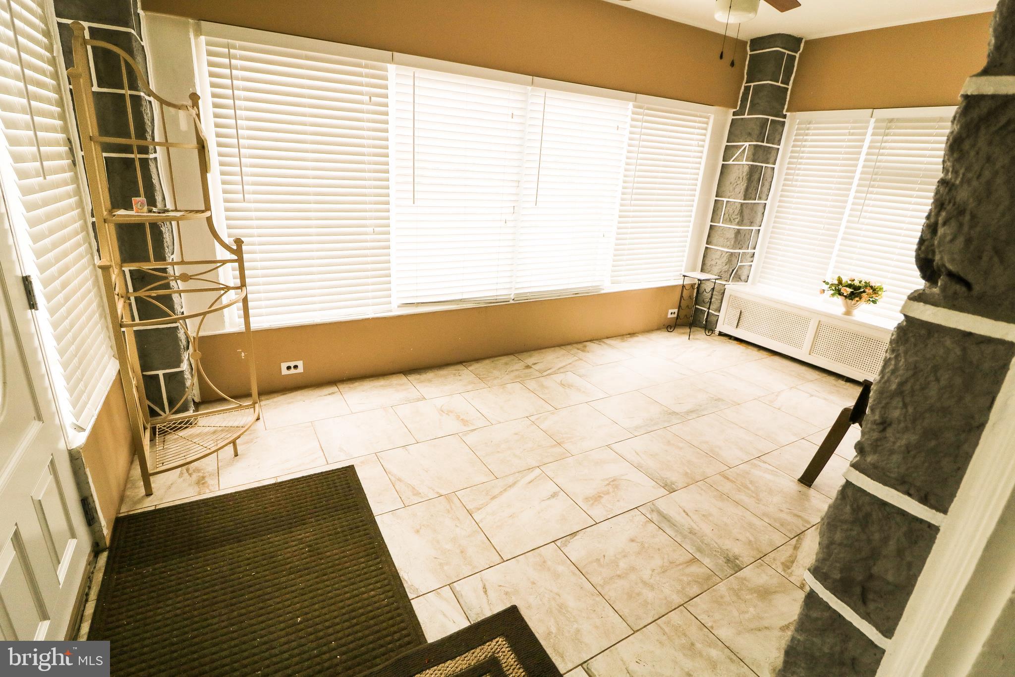 1029 Marlyn Road Philadelphia, PA 19151 - Photo 3 of 21 Enclosed Porch