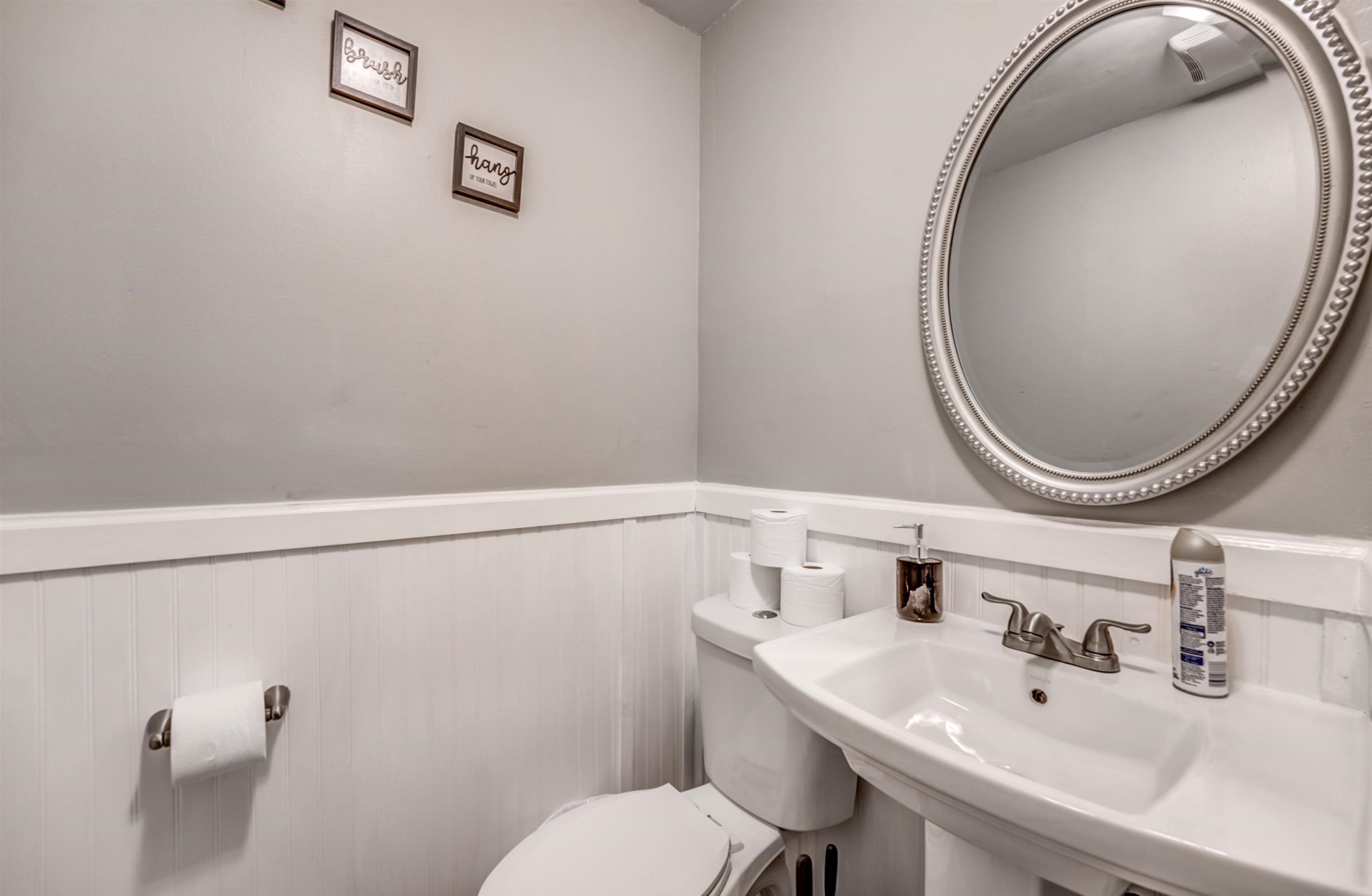 4493 Quince Road Memphis, TN 38117 - Photo 21 of 22 a bathroom with a sink and a mirror