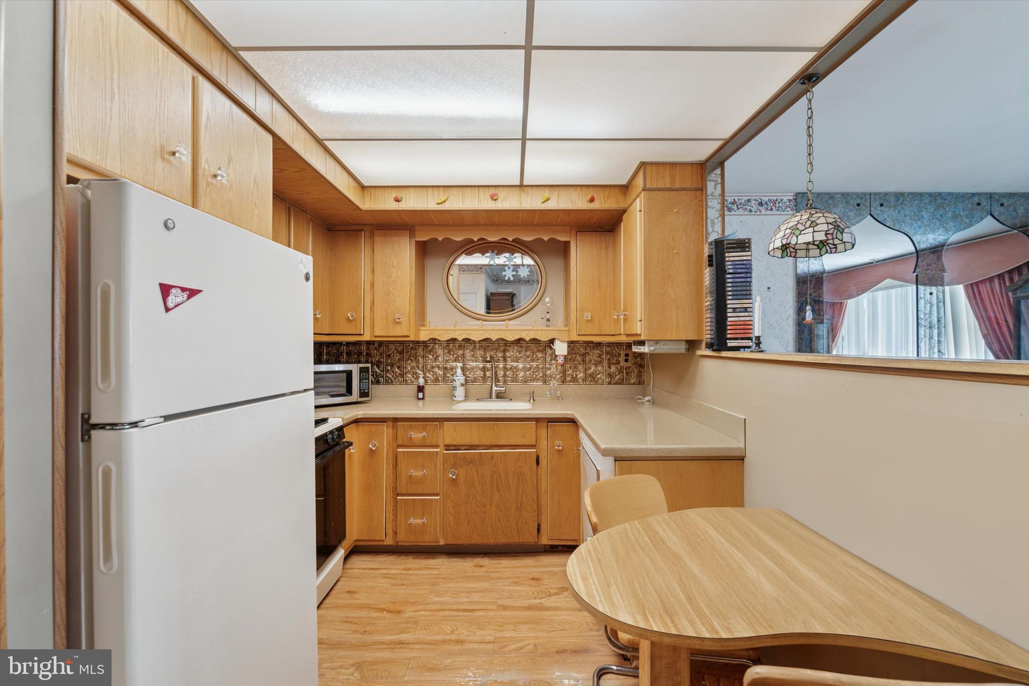 3345 Morrell Avenue Philadelphia, PA 19114 - Photo 5 of 13 Gallery Image 5