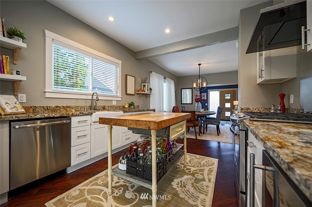 3917 South Morgan Street Seattle, WA 98118 - Photo 11 of 25 Gallery Image 11