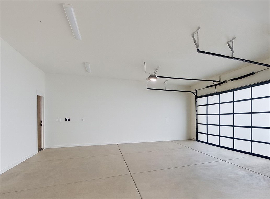 12650 Cenegal Road Atascadero, CA 93422 - Photo 28 of 32 Garage in similar home