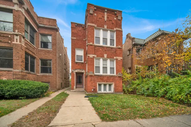 $850,000 | 6447 North Glenwood Avenue, Chicago, IL 60626